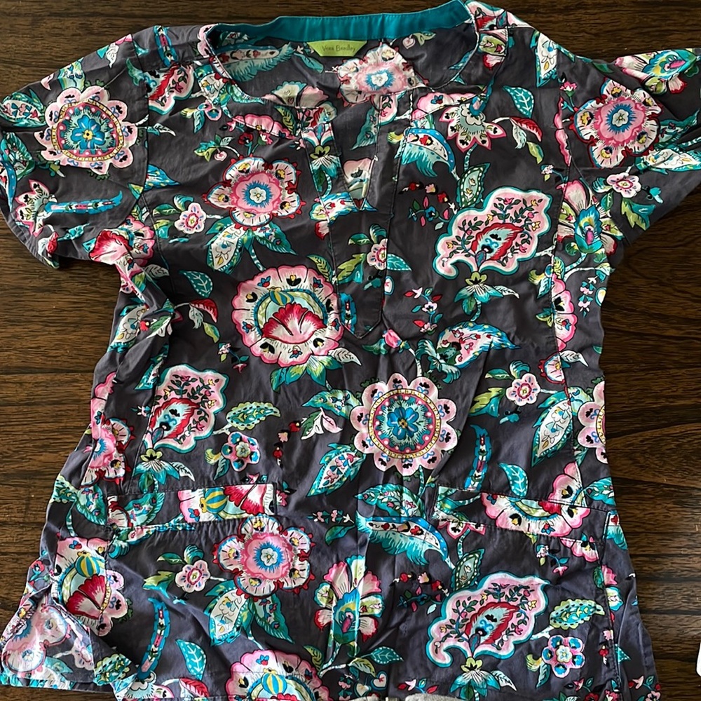 Vera Bradley scrub top!